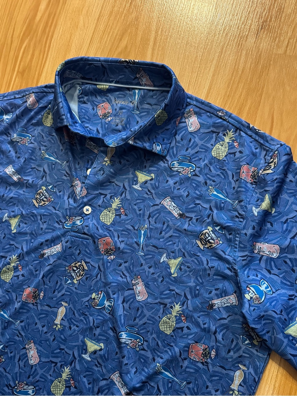 Johnnie O Lightweight Performance Polo Collared Golf Shirt Luau Tiki- Medium